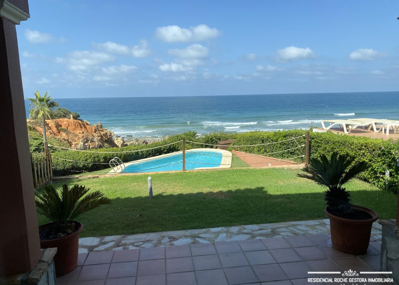 R255 — VILLA MAR